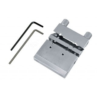 Dispozitiv de taiere si pilire la unghi de 45º sau 90º